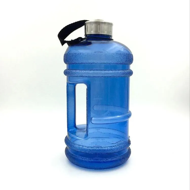 Large Capacity Outdoor Sports Plastic Cup