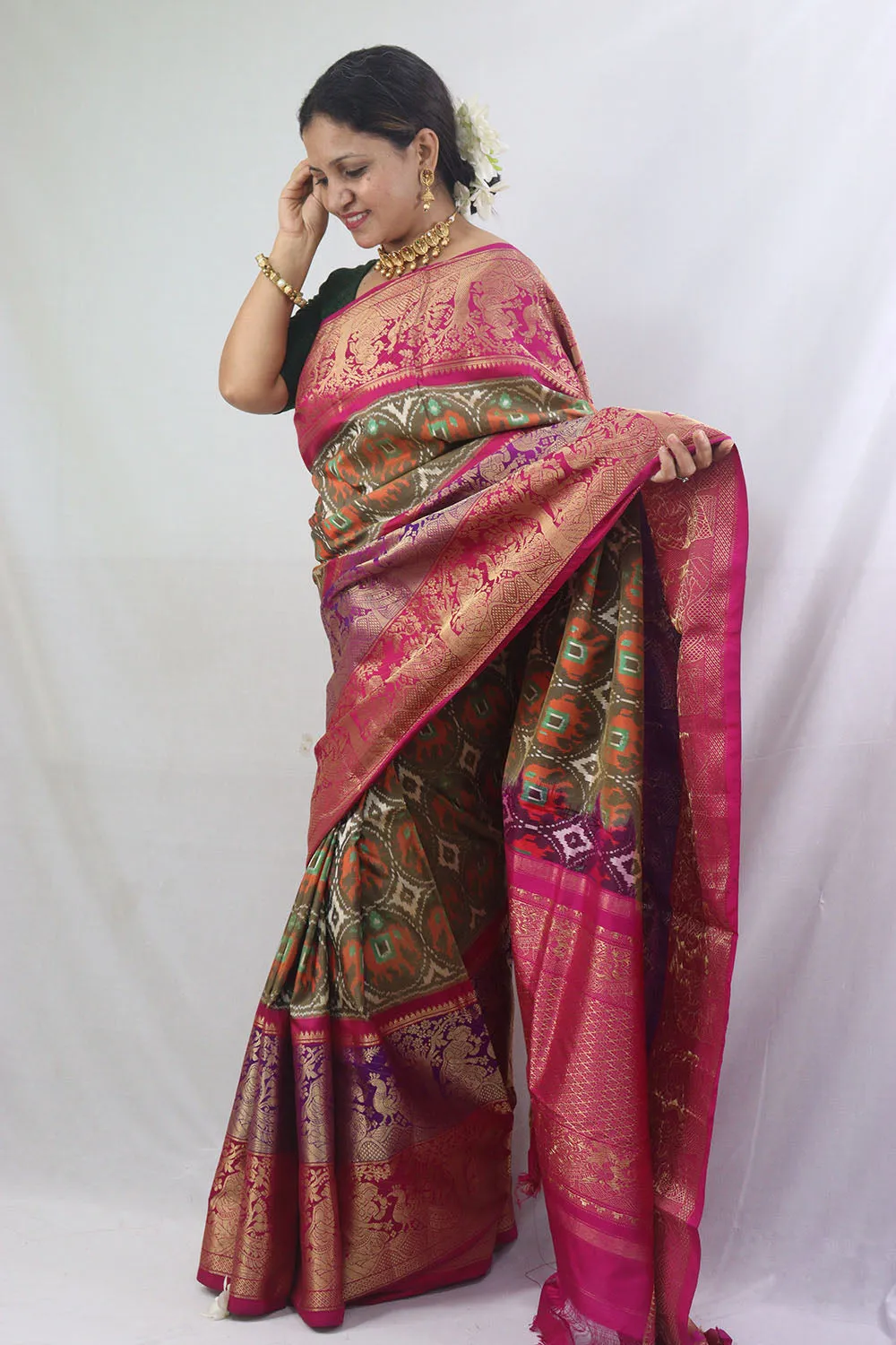 Stunning Green Handloom Ikat Pure Silk Saree with Kanjeevaram Border - Pochampally